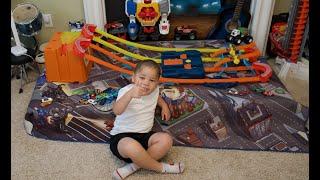 Racing Hot Wheels | Track Builder Unlimited | Cool toys with Justin