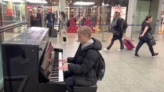 The most Insane Interstellar cover on a train station public piano