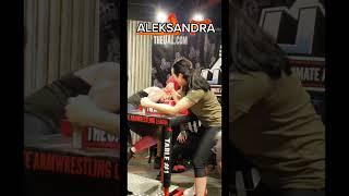 WOMEN FIERCE AF‼️ ALEKSANDRA OZEROVA vs LIEREN WILSON #shorts #armwrestling