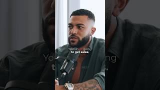 How to build a successful clothing brand online? 