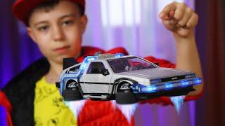 ОНА ЛЕТАЕТ!? Настоящий ДеЛореан из фильма НАЗАД В БУДУЩЕЕ! // Playmobil Back To The Future DeLorean