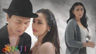 ANJI - ORANG YANG BERBEDA (Official Music Video)