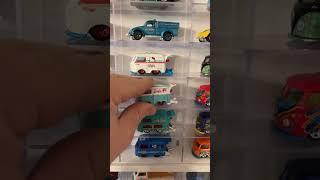 Распаковка Hot Wheels Kool Kombi Barbie edition