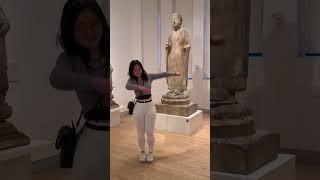 Big booty korean gf goes to the museum 