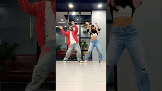 #sapphire !! Dancing to my new favourite song ️ W/ @AshiKhanna  #ytshorts #dance