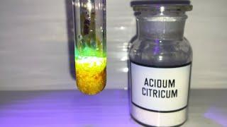 Флуоресценция. Реакция ЛИМОННОЙ КИСЛОТЫ и МОЧЕВИНЫ. Fluorescence CITRIC ACID and UREA. Опыты по хими