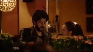 OMG Burak Ozcivit Lucha con su esposa Fahriye Evcen en público