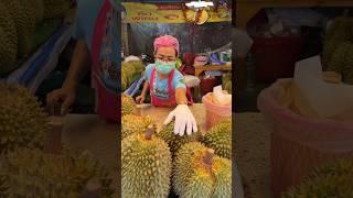 Durian, the king of fruits that you must eat when you go to Thailand!!!