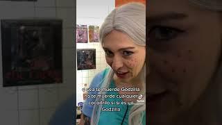 #shorts #youtubeshorts Yagosha en la Estación Juguetera. #disenchantment  #vintage #cosplayer