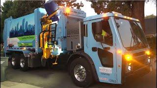 City of Sacramento Electric Mack LR New Way Sidewinder Garbage Truck