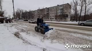 Самодельный минитрактор. "Синий трактор" в лесу, на пилораме, и на уборке снега.