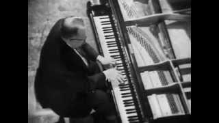 Lev Oborin plays Khachaturian Toccata - video 1967