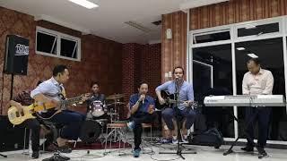 Latihan Ngover Lagu 3-Zona Nyaman-421 by V-Mouse Band