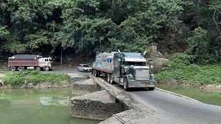 The Great Flat Bridge: watch and see how the Jamaican truckers navigate this narrow bridge.