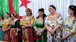 Les braves femmes du village Ighil Tizi Boa rendent hommage aux martyres de la révolution