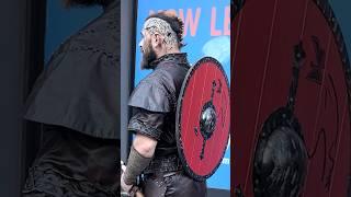 Ragnar Lothbrok Walking in Public #reactionvideo #ragnarlothbrok #foryou #cosplay #reaction #public