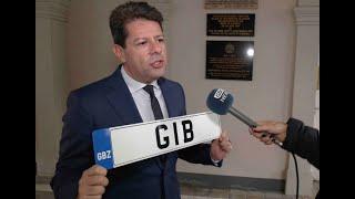 Government donates coveted G1B number plate to GBC Open Day auction