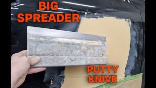 -CarRepar-Working with Big Putty knives