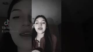 cHiKa habla en inglés para su TaRėA