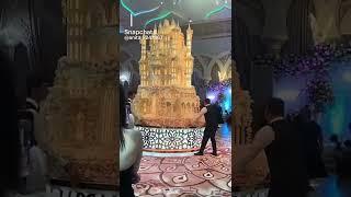 @ Anand Ambani ki shaadi mein Duniya ka sabse bada cake 12 foot lambai 35 40 lakh  kimat hai#short