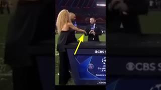 Почему Хабиб не жмёт руку женщинам?