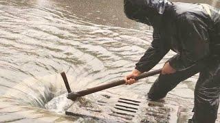 Drainer With 2 Gloves & No Rake! Flood Response in Action Unclogging Drains to Reclaim the Streets!