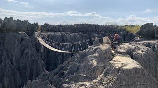 MADAGASCAR, Tsingy de Bemaraha. Increíble Bosque de Piedra. Stone Forest