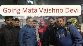 Going to Vaishno Devi |Upasana Saxena|Shivendra Saxena|You tube|Family Vlogs|Daily vlog|travelvlog