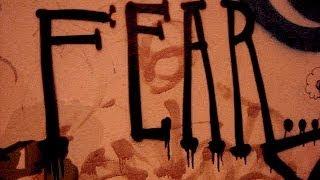 А давайте пройдем игру!!!F.E.A.R.№1