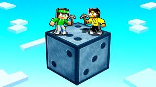 SFIDO IL MIO AMICO CON I LUCKYBLOCK SFORTUNATI GIGANTI su MINECRAFT!