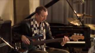 Pino palladino 's 'Wherever I lay my hat' bass line (HD)