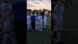 estrella San Agustín celebrando