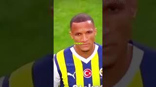 FENERBAHÇE KIRMIZI KART GÖRMEDEN 10 KİŞİ KALDI  #shorts #short #football