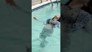wetlook in jeans