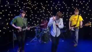 Girobabies - `Ramp Up The Theatre` (Live on STV Glasgow)