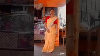 Rocking Star Yash and Shrinidhi Shetty Mehabooba Song #kgf #kgfchapter2 #rocky #shorts #video #yash