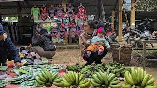 Ly Thi Di and Faith work hard to earn money to prepare for Christmas.