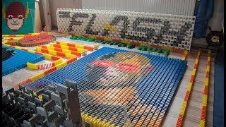 The Flash in 16,000 Dominoes [DominoERDMANN and DominoJOJO]