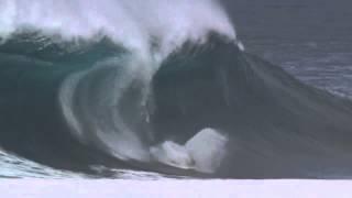 Wipeout of the Week - Adam Melling @ Pipe Masters