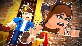 Roblox Royale High - RYAN BECOMES A PRINCE !? (Roblox Roleplay)