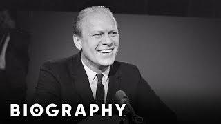 Gerald Ford - The United States' 37th Vice President & 38th President | Mini Bio | Biography