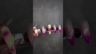 Back to my press on’s #pressonnails #gelnails #handdrawing
