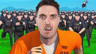 100 Cops vs 10 Escaped Prisoners in GTA