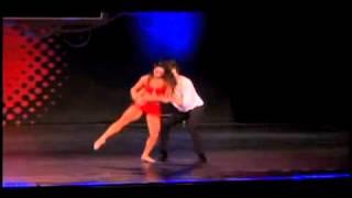Poison & Wine - Casey Askew & Samantha Cantoria at MOVE