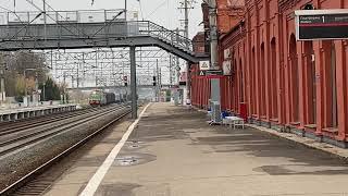 На станции Вышний Волочёк/ At Vyshny Volochyok station