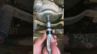 old bike magnet nut open trick #automobile #motorcycle #shorts #bikelovers #rider #mechaniclife