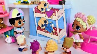 ARE THEY PAPER?!  Brand new baby dolls in kindergarten LOL LOL surprise. Funny cartoons Darinelka