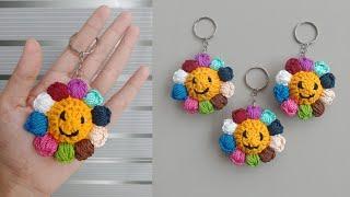 CROCHET FLOWER KEYCHAIN || HOW TO MAKE A CROCHET KEYCHAIN FROM LEFTOVER YARN