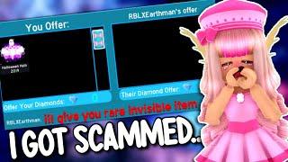 I got scammed by a roblox youtuber in roblox royale high!!!!1
