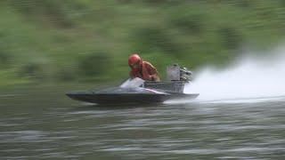 Hundreds gather for the Boatnik boat races